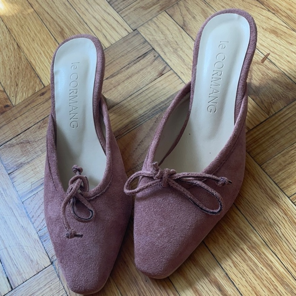Suede kitty heels! - Picture 2 of 3